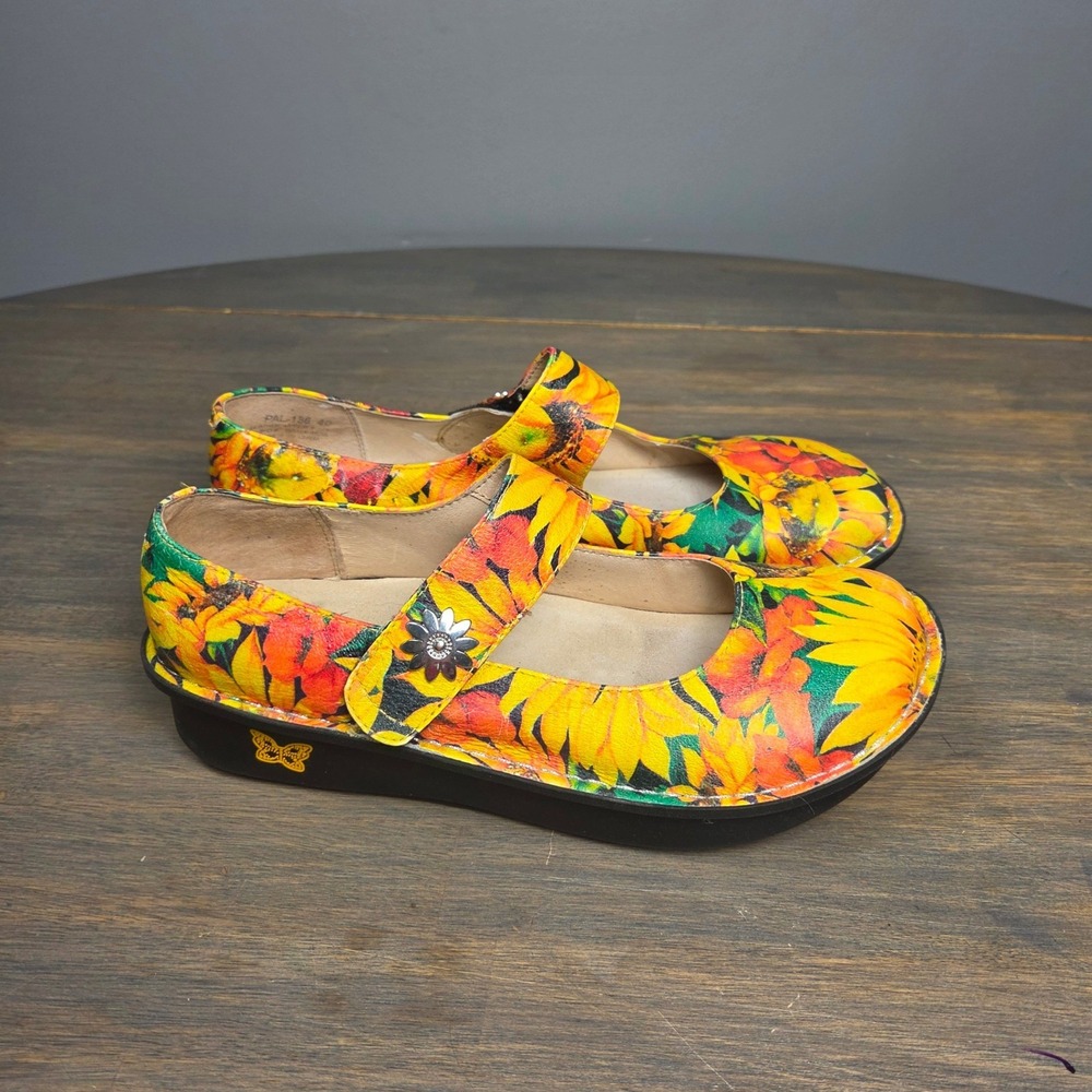 Alegria Womens 40 Mary Jane Clogs Sunflower Floral Leather Comfort Shoes Yellow